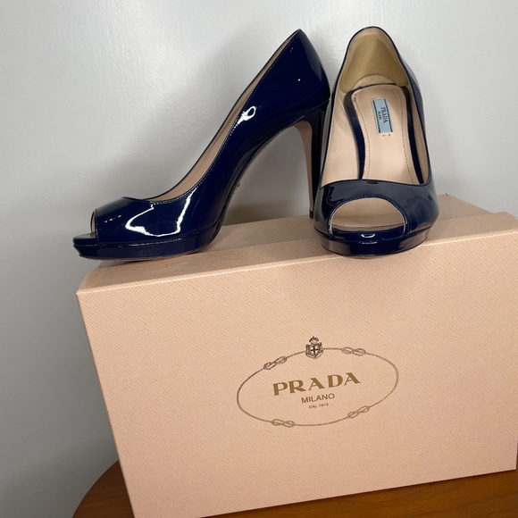 Blue Prada peep toe high-heels - Picture 6 of 12
